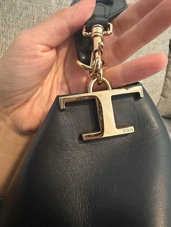 TOD'S T Case Top Handle Bag - Picture 4 of 7